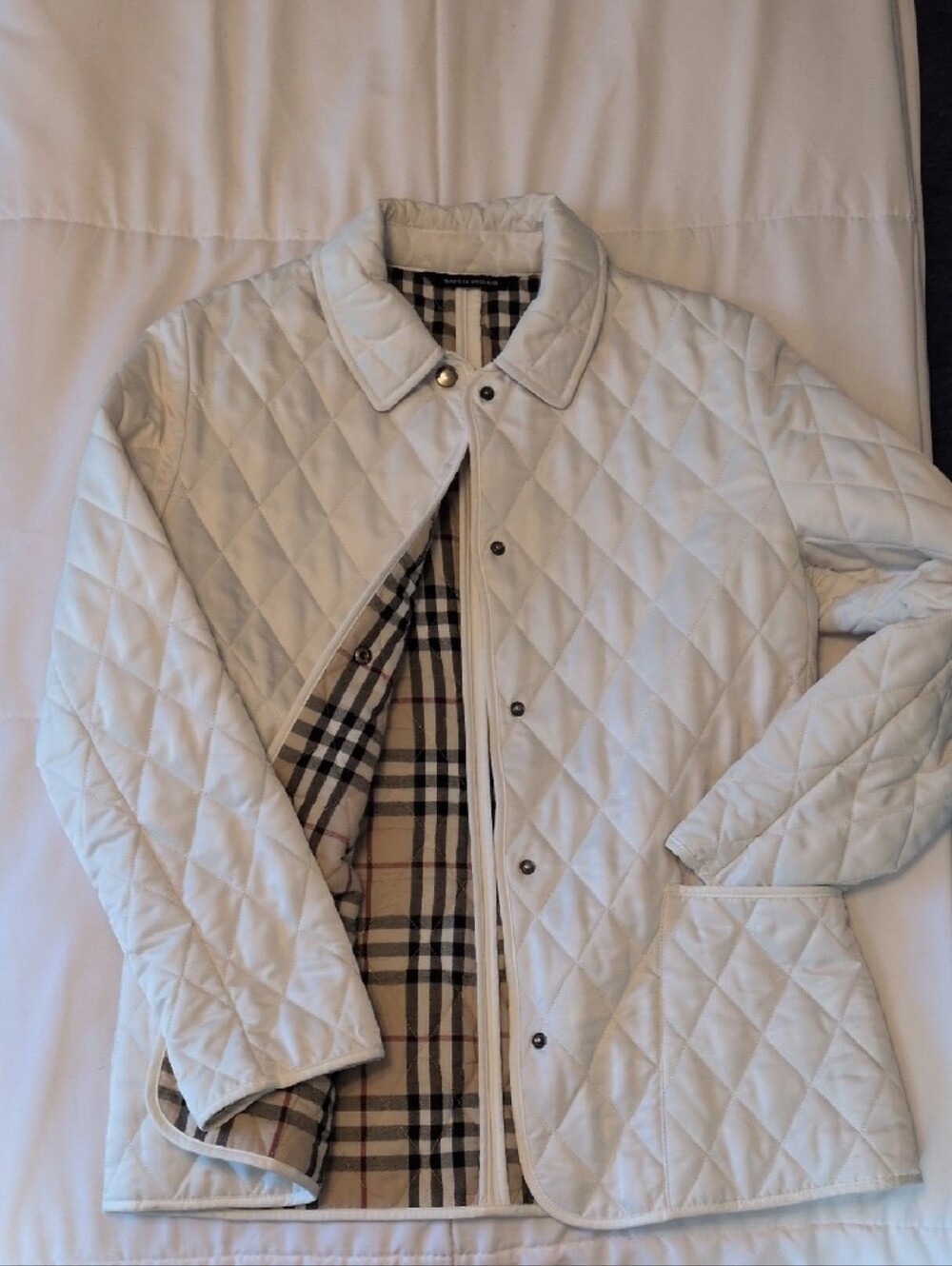 Burberry White Quilted Women's Jacket